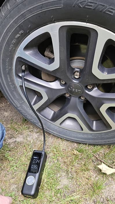 Fanttik X8 Apex Tire Inflator Review Tire