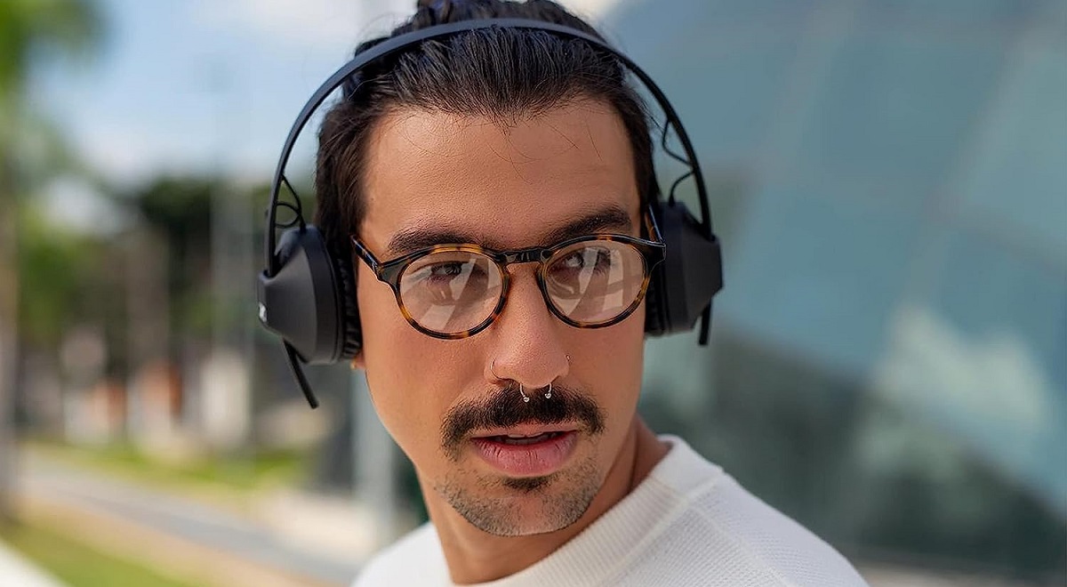 Man Wearing Sennheiser iPhone Headphones
