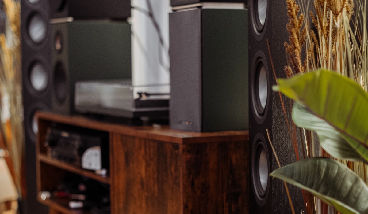 Soundbar Vs Speakers Home Speaker System