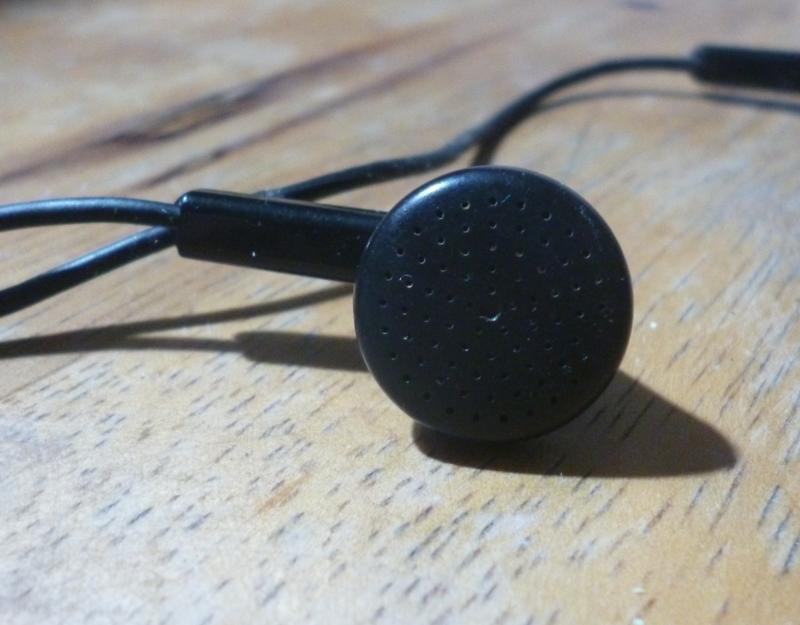 Black Earphones Pastic Covering