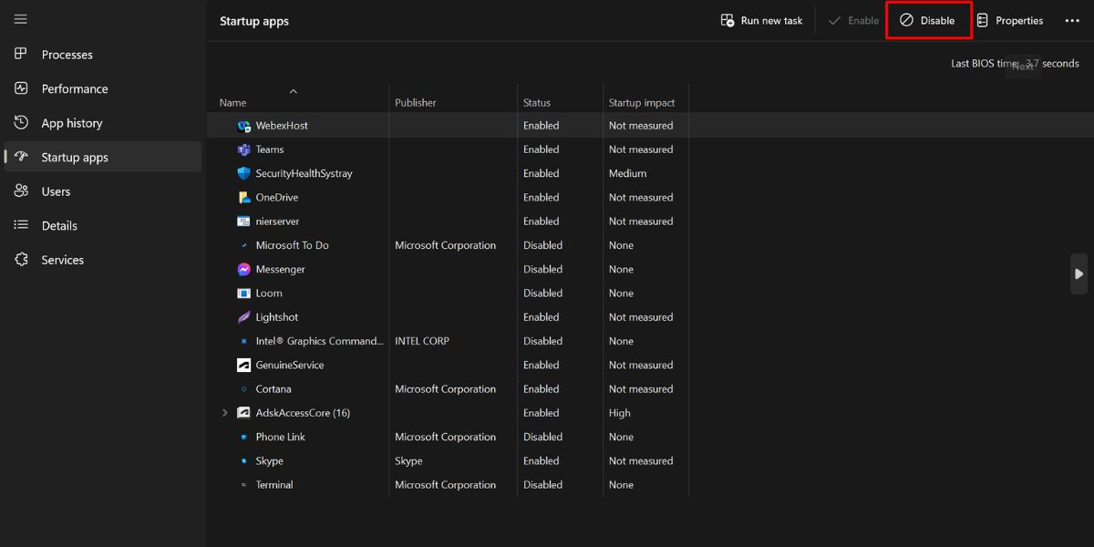 Disabling startup apps in Task Manager.