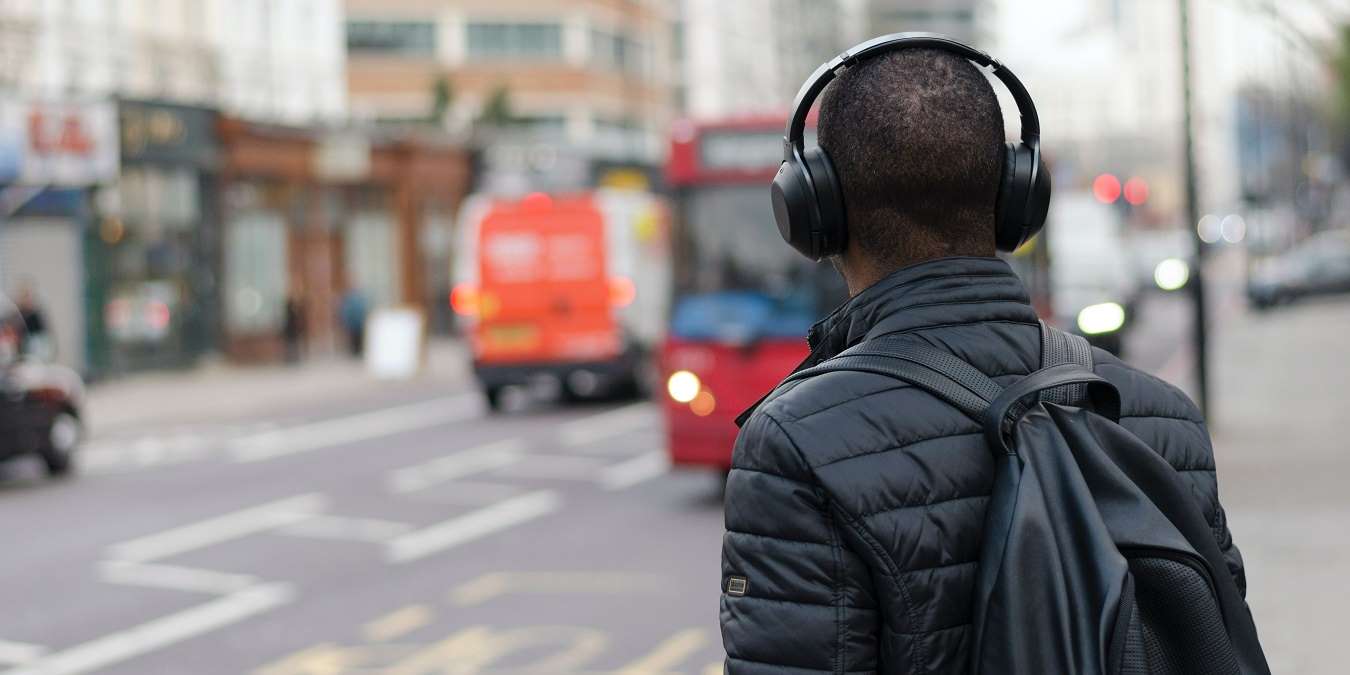 7 iPhone Headphones That Make Great Beats Alternatives