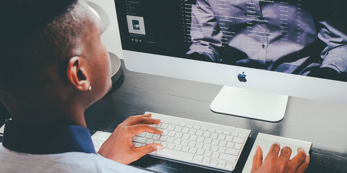 Computer with a list for tracking