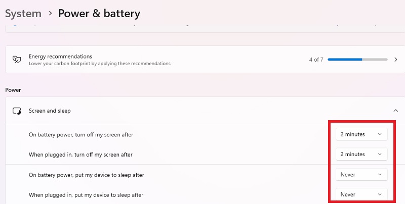 Adjusting options under "Power" menu in Windows Settings.