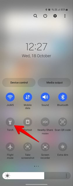 Samsung Flashlight Enable Quick Panel