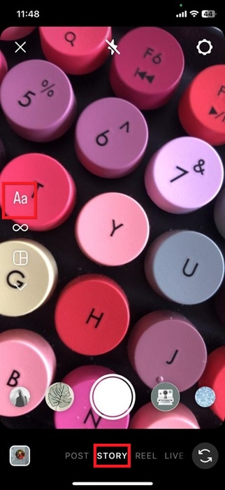 Tapping on AA on the left in Instagram Story creation screen. 