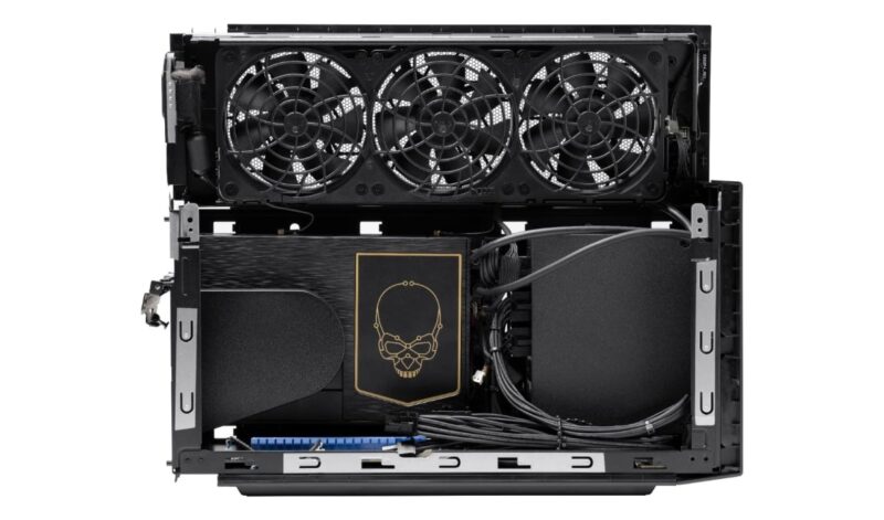 Intel NUC 12 Extreme Kit mini PC internals