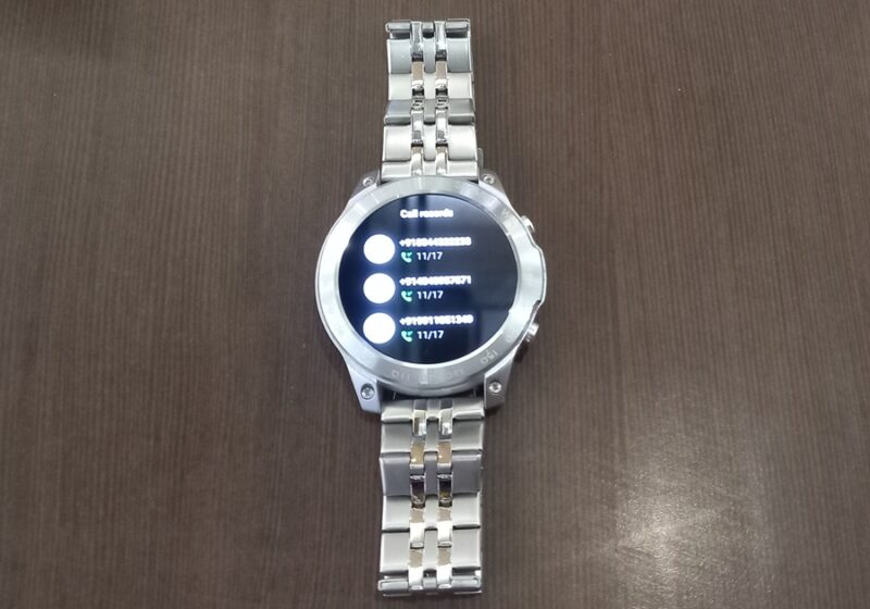 Call records on a phone dial of Smartwatch