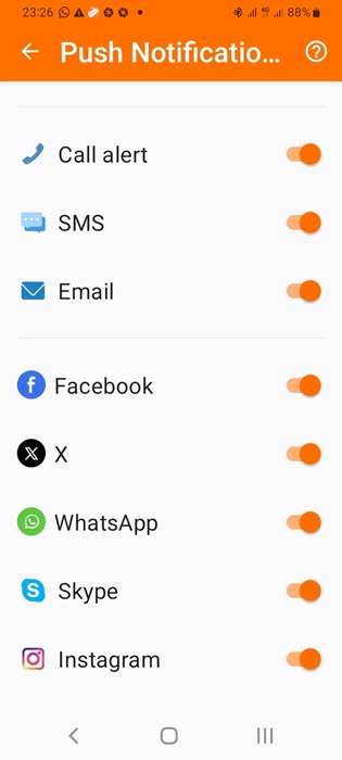 Push notifications for various texting apps on Fire-Boltt smartwatch app in Android.