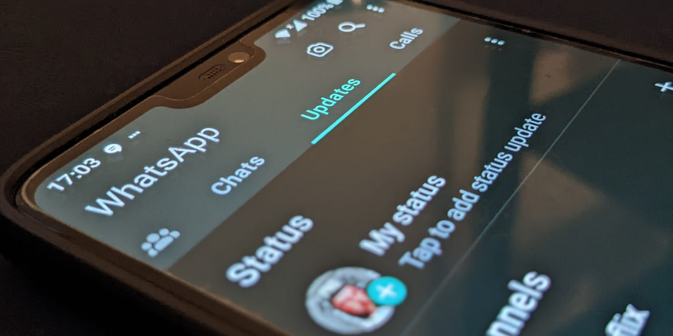 Hide Whatsapp Status Featured