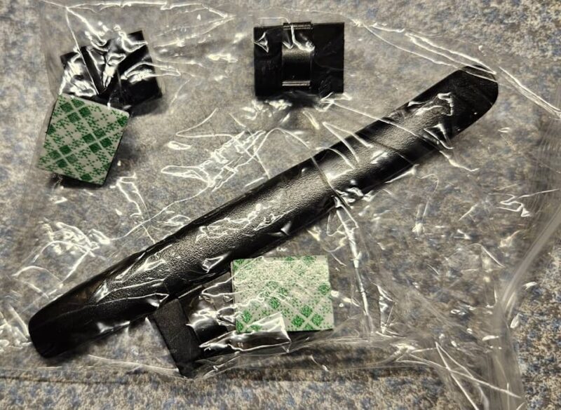 Prybar to install Ombar Dash Cam.