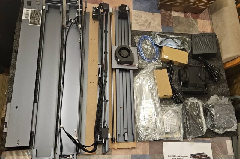 Phecda Laser Engraver And Cutter unboxed