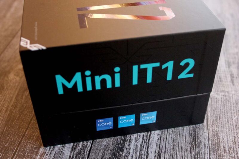 Geekom It12 Minipc Box Close
