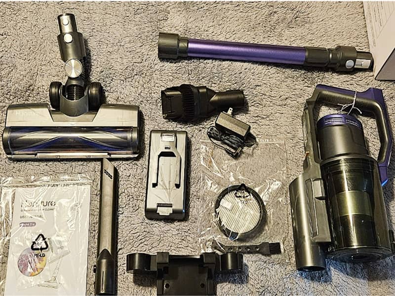 Honiture Cordless Vacuum Cleaner S14 parts and accessories laid out