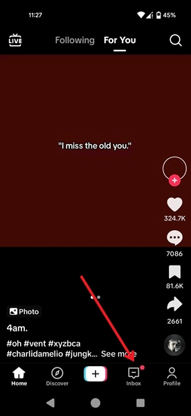 Tapping on Inbox icon in TikTok app for Android.