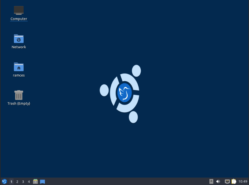 linux-distros-ancient-pcs-lubuntu A screenshot showing the default LXQt desktop in Lubuntu.