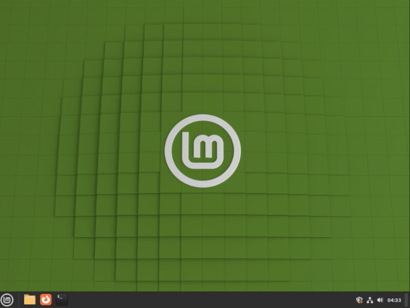A screenshot of the default Cinnamon desktop in Linux Mint.