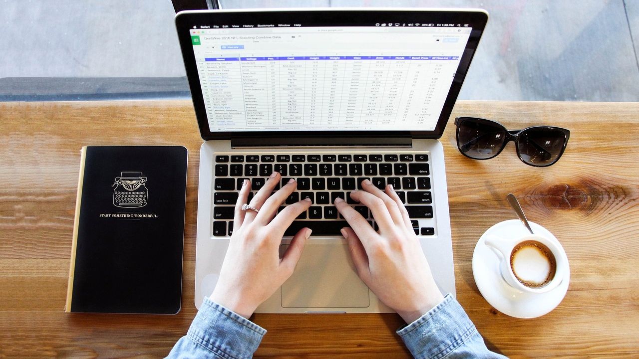 2 Ways to Highlight and Remove Duplicates in Google Sheets