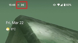 Push notifications showing in Android status bar.