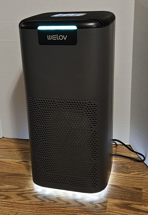 WELOV air purifier with night light on.