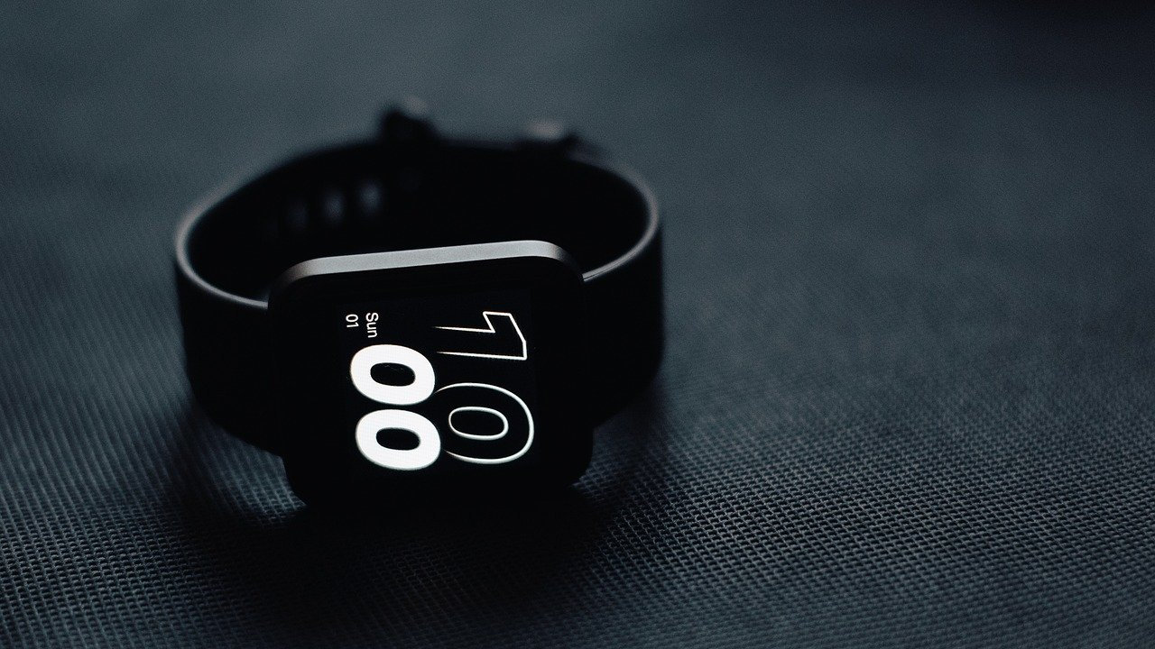 8 Common Fitbit Problems and How to Fix Them