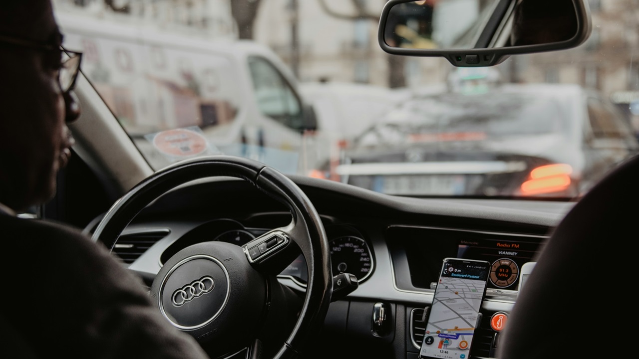 Change Voice Waze Featured