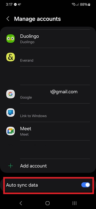 Turning on Auto sync in Android settings.