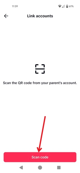 Tapping on Scan code option on child device using TikTok app.