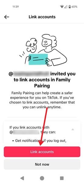 Tapping "Link accounts" button on child device from TikTok app. 