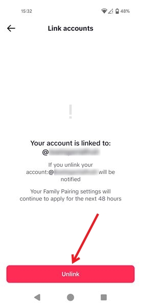 Pressing "Unlink" button again to separate child and parent accounts on TikTok.