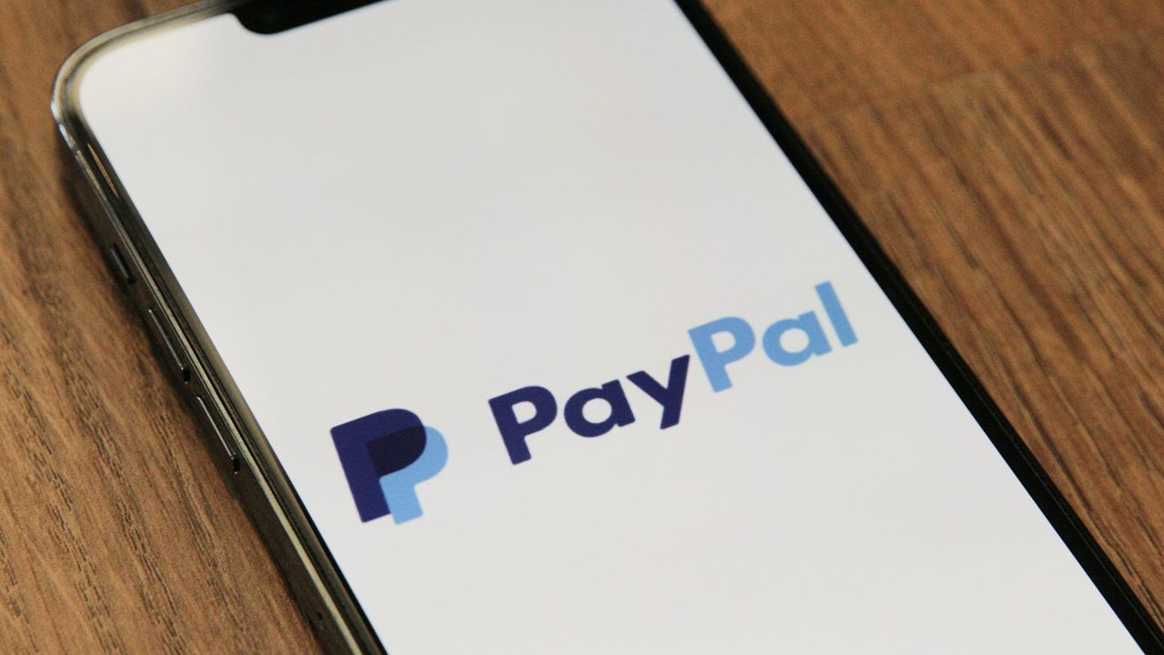 What is PayPal? Featured image source: Unsplash.