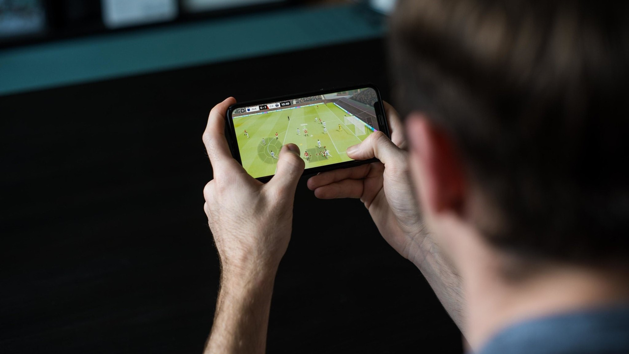 How to Sync and Transfer Game Progress Between Android Devices