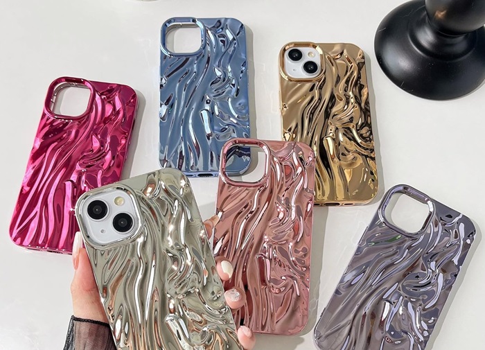 Caseative's silicone case for iPhone 15.