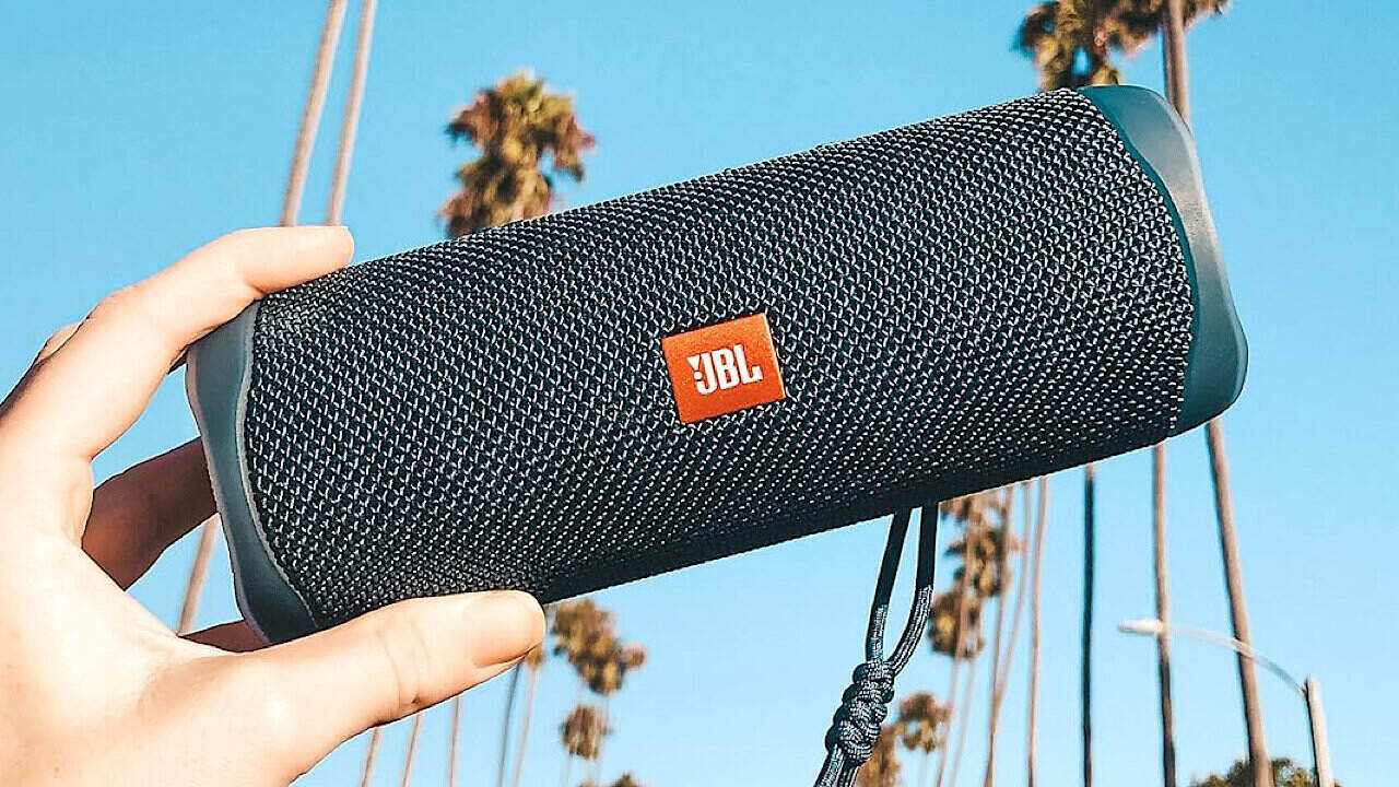Jbl Flip 5 Waterproof Speaker Featured 2