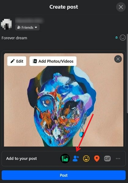 Tapping on person icon in Create post window in Facebook on PC.