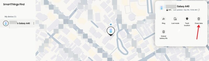 Clicking on "Erase data" button in Samasung SmartThings Find to start factory reset process. 