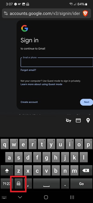 Droid icon on keyboard.