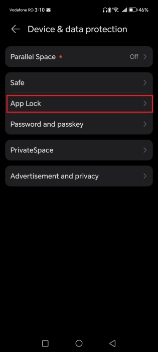 Selecting "App Lock" option in Android Settings on Honor phone.