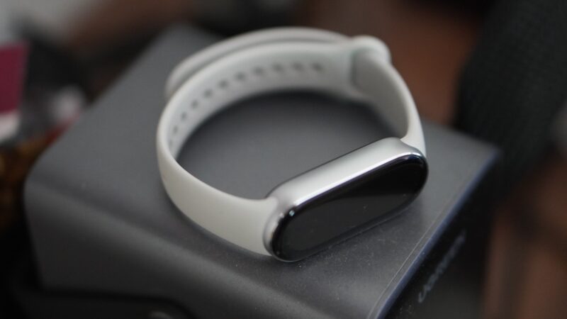 Chamfered Edges On xiamo smart Band 9
