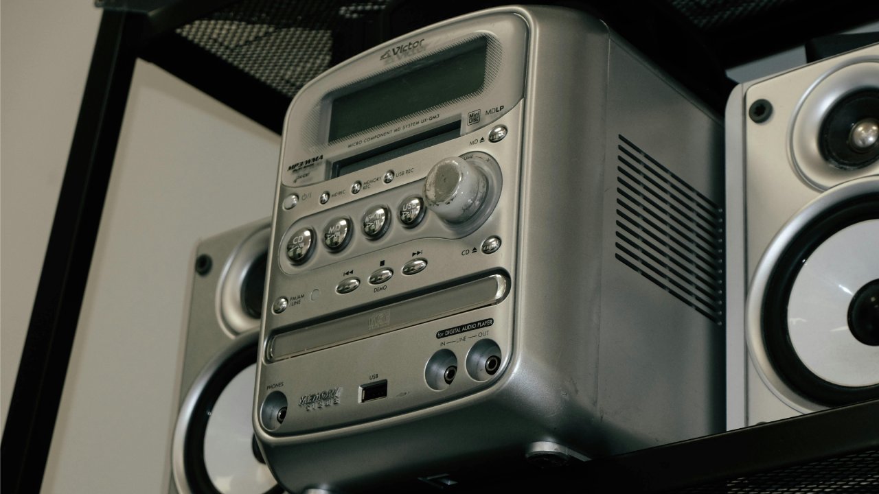In the Market for a CD Player? Consider These Signs of Quality
