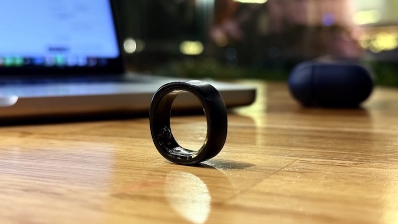 Smart Ring Standinng On Table