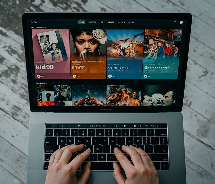 Customers Pause Netflix Subscriptions Hulu