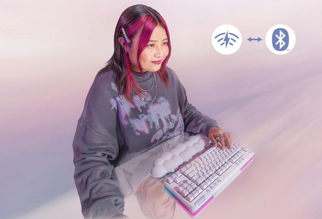Girl Using Logitech G715