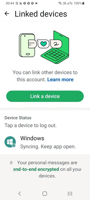 WhatsApp syncing status on multiple device.
