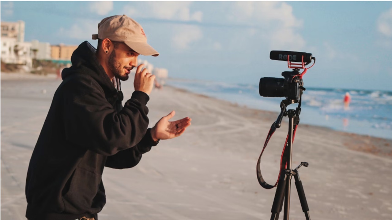 Best Vlogging Cameras Featured