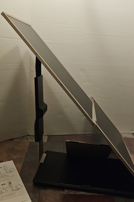 Portrait screen on top of horizontal.