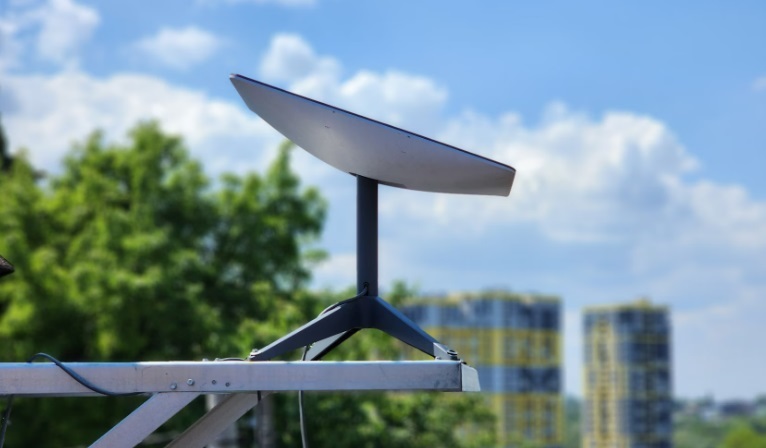 Starlink on rooftop.