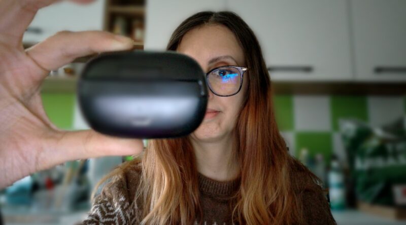 Obsbot Meet 2 camera failing to focus on object.