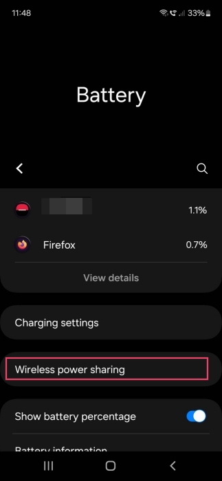 Opting for "Wireless power sharing" option in Samsung phone Settings. 