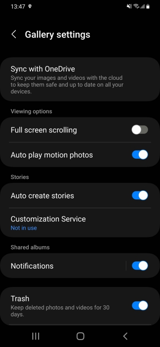 "Sync with OneDrive" option visible in Samsung Gallery settings. 